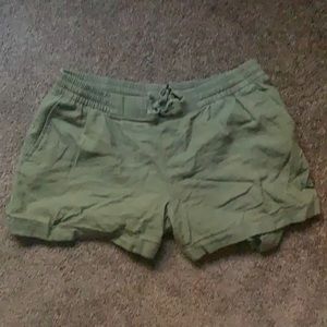 Comfy fabric shorts